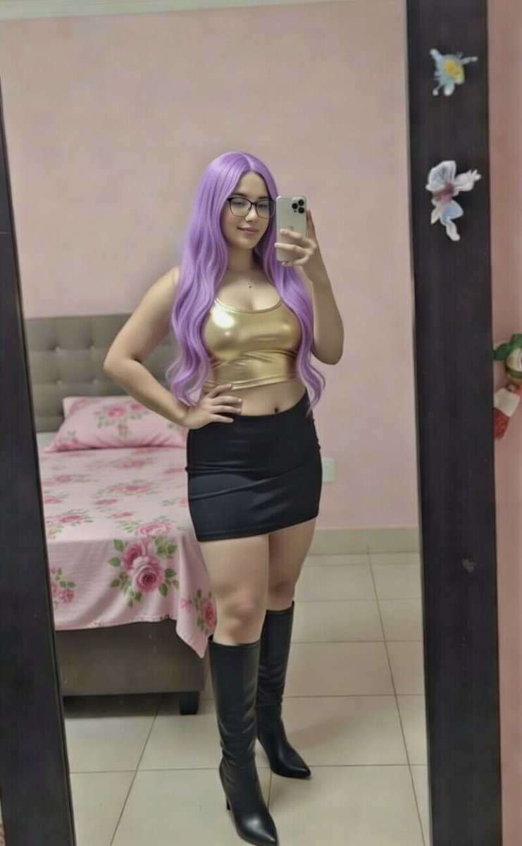 AlexiaIsabel101's tweet photo. Mi oufit del concierto de anoche #Concierto #Transgenero #Mujertrans #femboy https://t.co/rjAsVR7xqA