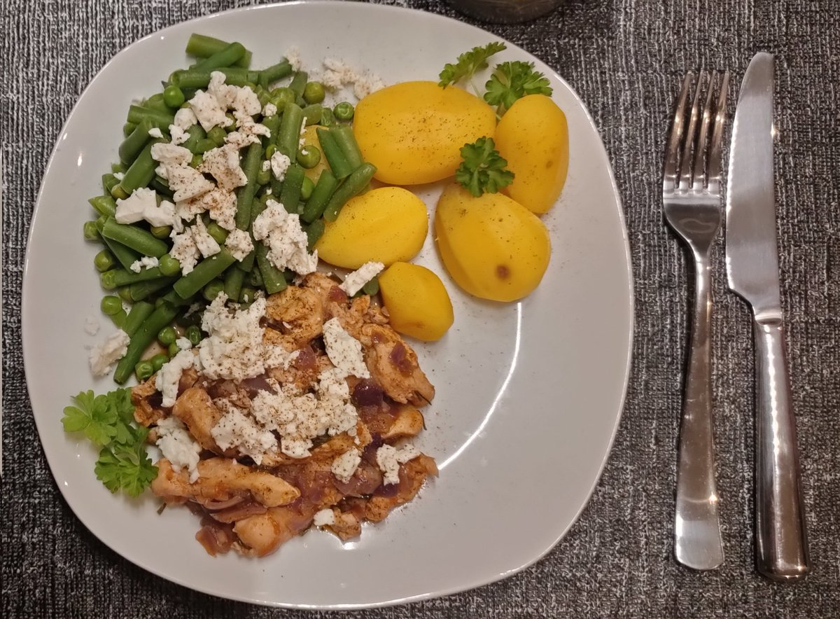 So lecker gekocht nach dem harten Tag 😁. 

Habt alle einen schönen Abend