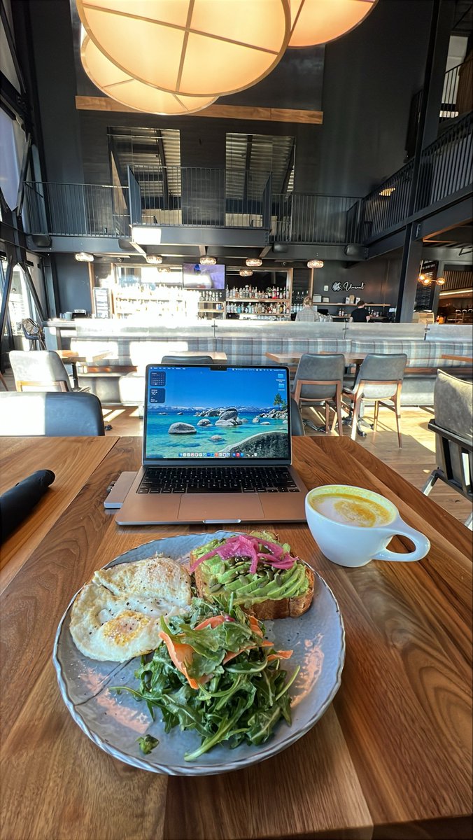 eLLa vOLyn3ts tweet media