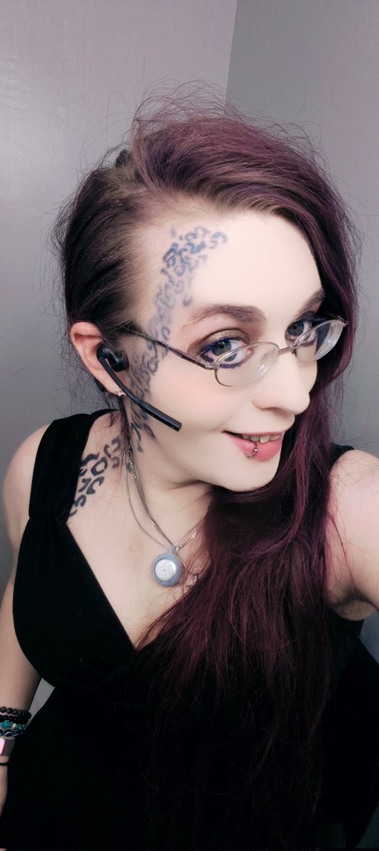 🛣️ They want me in this lane. Little do they know, I am remapping the entire highway. 😉 🖤 ✨