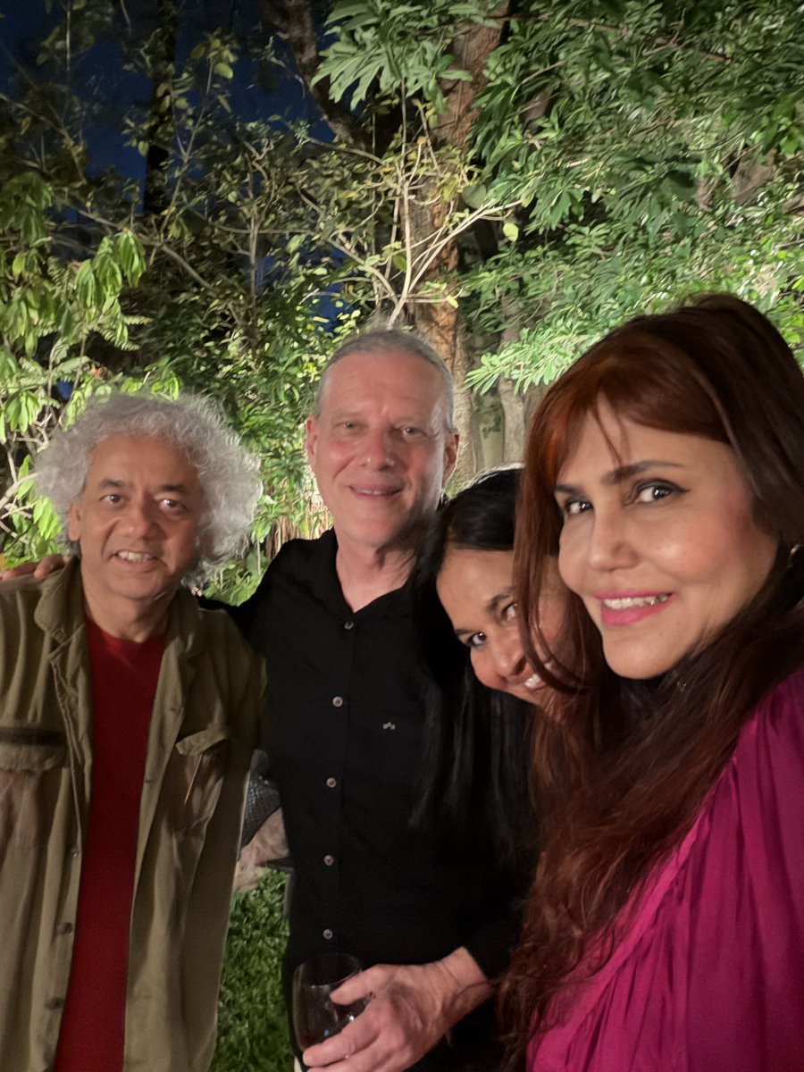 What memorable magical moments with my sprite <a href="/gopikadahanukar/">Gopika Dahanukar</a> i cannot say how special this was and will stay with me in my heart along with you &amp; my ever joyous Prafulla 

#music #art #friendship #NishaJamVwal #prafulladahanukar