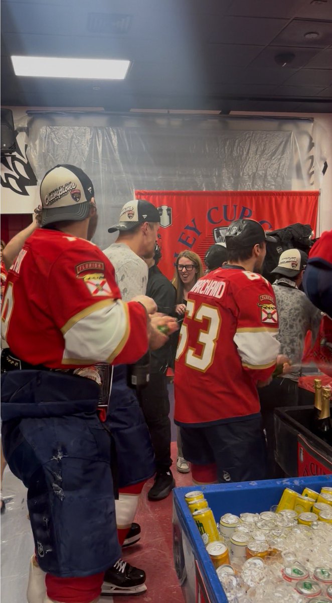 Adrienne Middlebrook tweet media