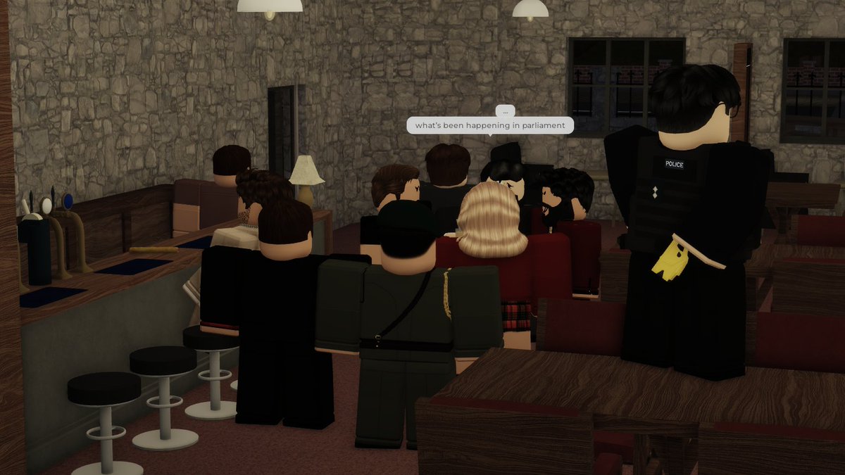 Today, The Duke of York and Princess Margaret visited Dean’s Inn Pub in Ayrshire, where they met with members of the public and staff during their shift.