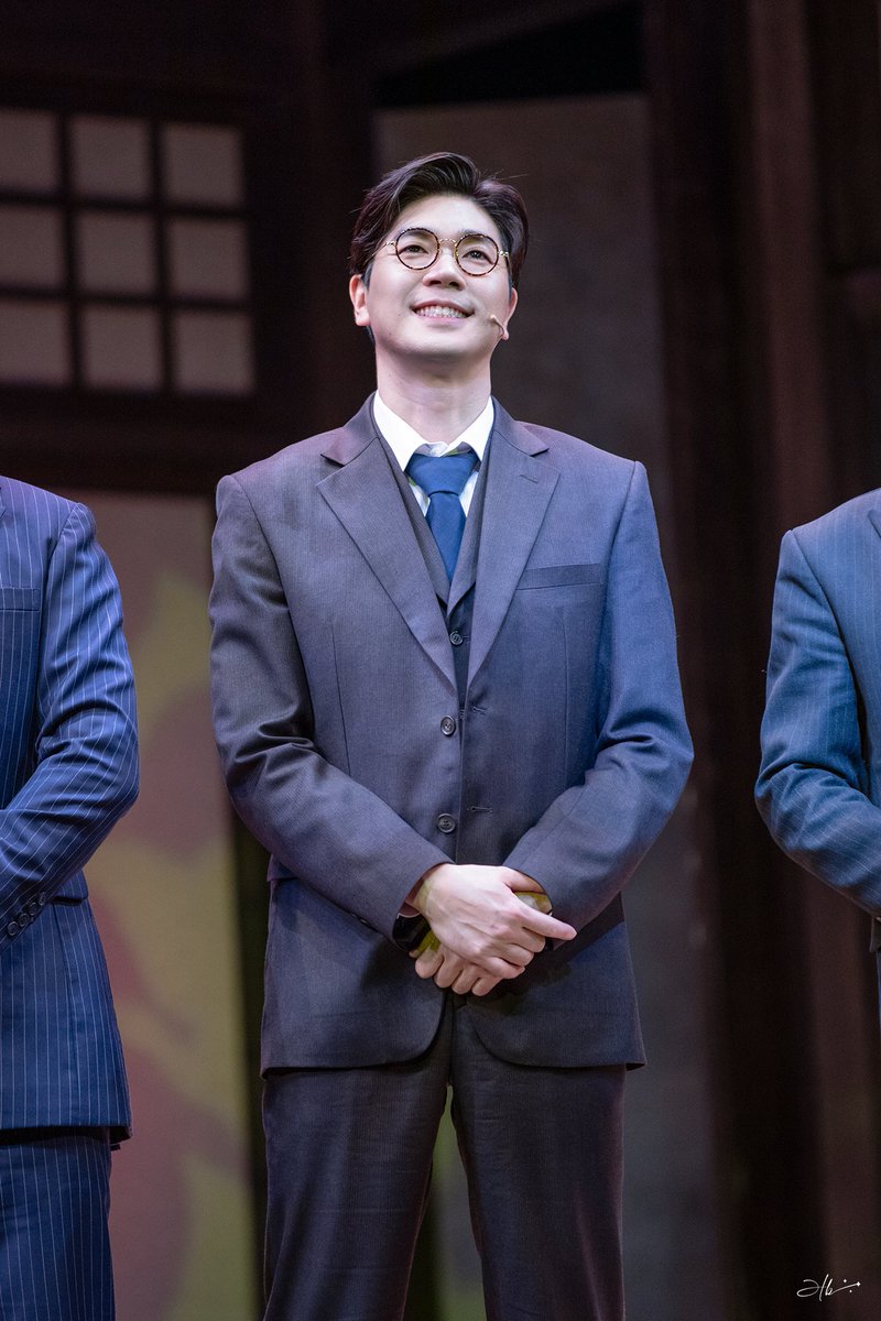 hab_pic's tweet photo. 260222 밤 뮤지컬 팬레터 <막공_무대인사>
이윤役｜#정민 배우님

차카니 몇개 먹었는지 감도 안옴 https://t.co/q9c6ge74cs