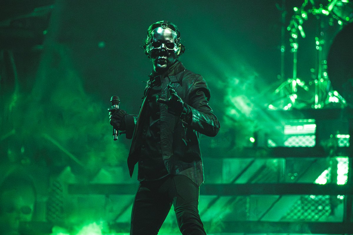 Red Hare Images tweet media