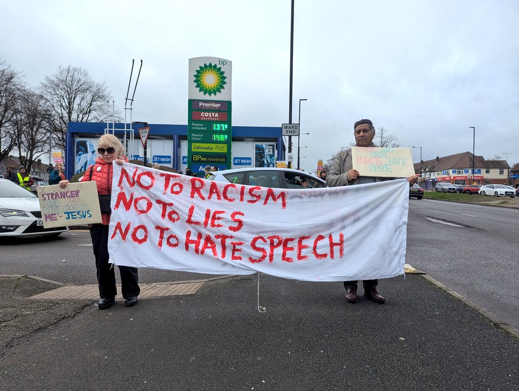 Tracey Thorne tweet media