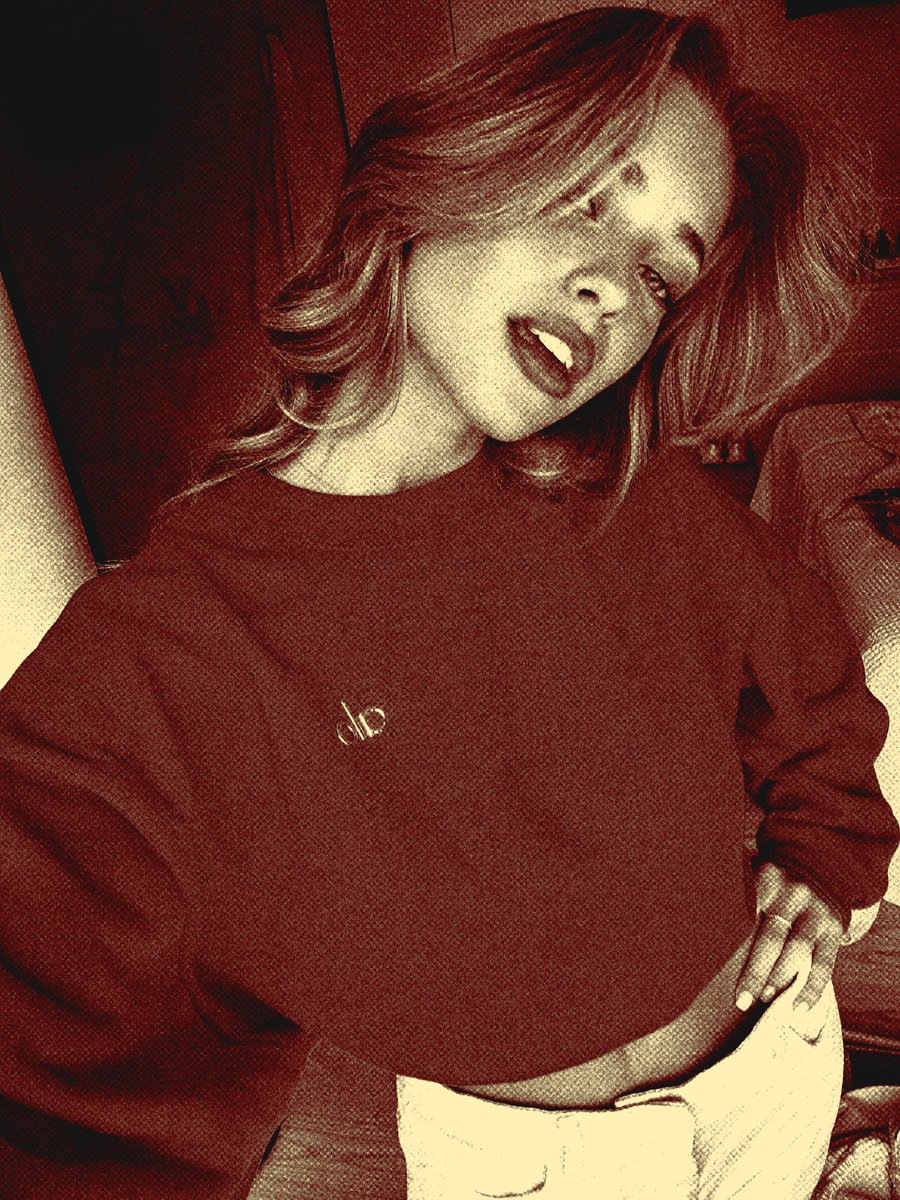 ⁭ ⁭ ⁭ ⁭* ‎𝒕𝒉𝒆 ‎ ‎ 𝕯𝐔͟𝐂͟𝐇͟𝐄𝐒𝐒. tweet media