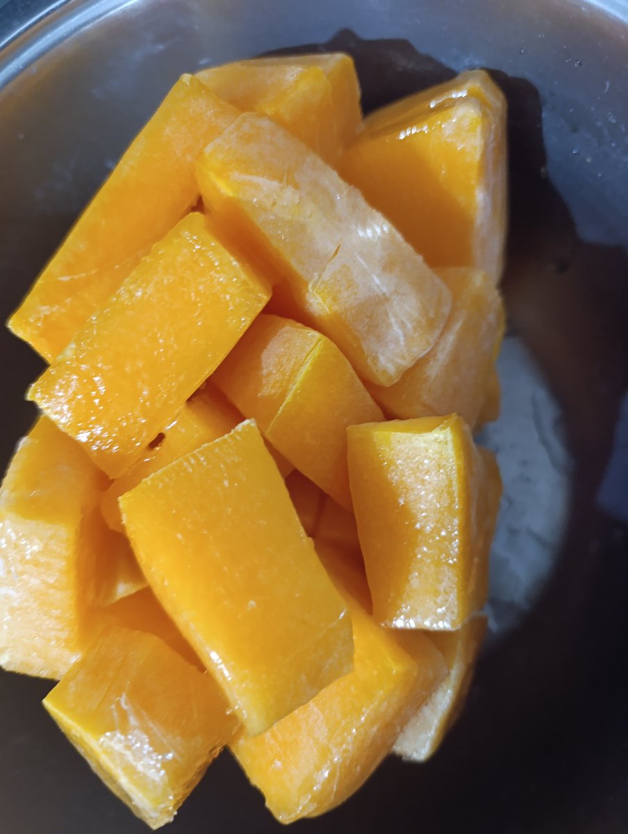 Banu Çolak tweet media