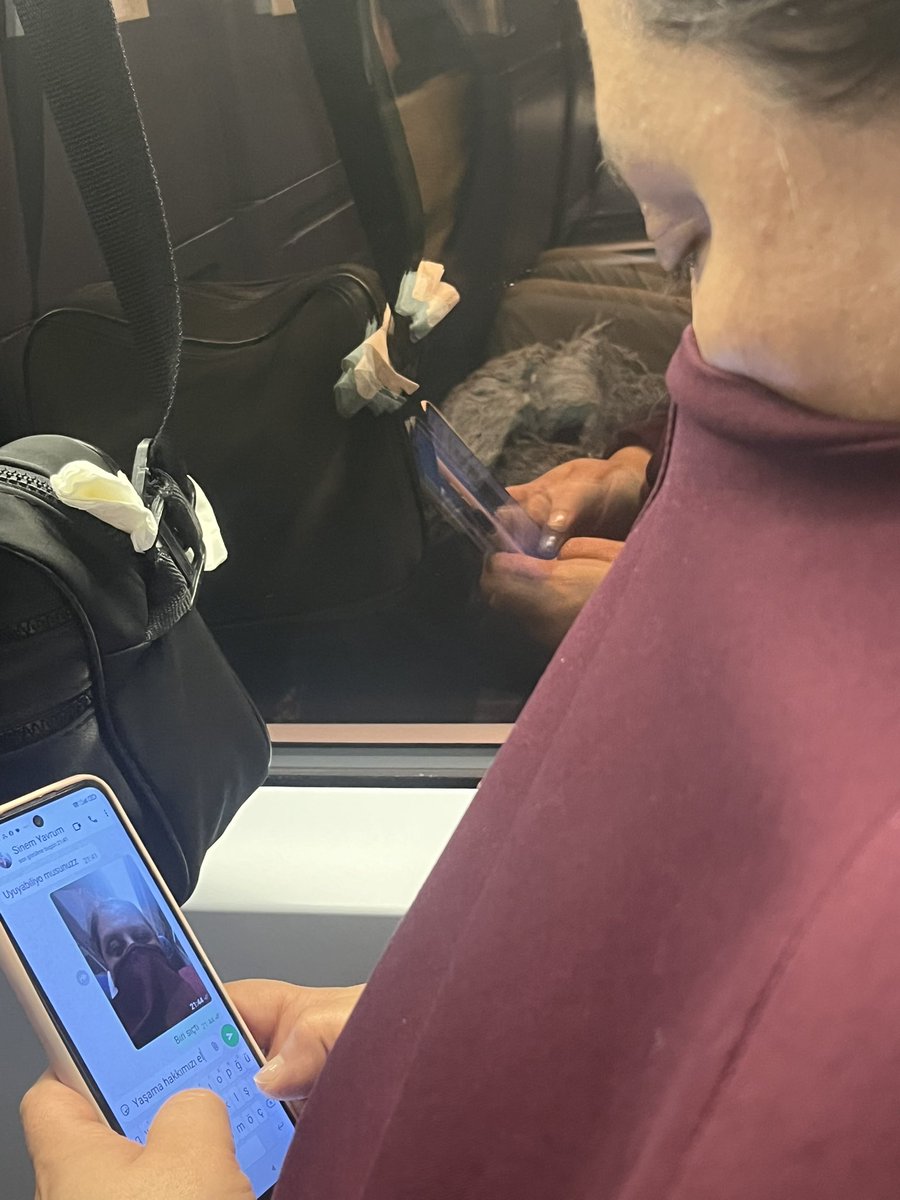 h_esoyam's tweet photo. eskisehir yolcuları kalsin ya (open for surprise) https://t.co/qf8zd0ZoPQ