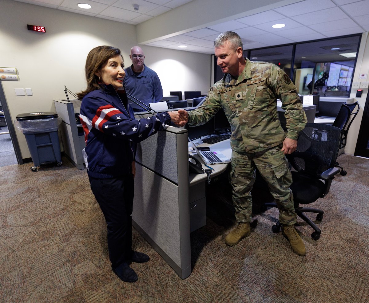 Governor Kathy Hochul tweet media