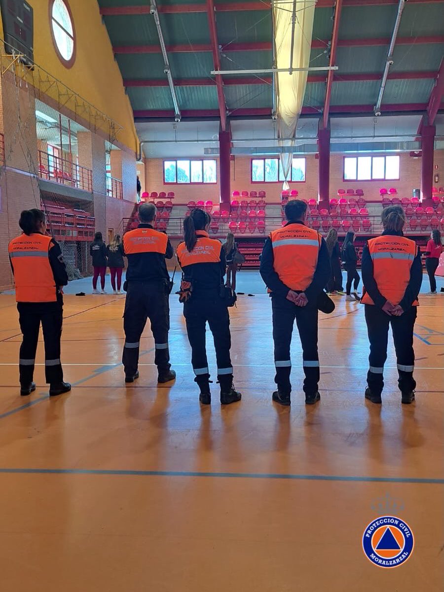 PCivil Moralzarzal tweet media