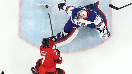 Two absolutely iconic photos. 

Jack Hughes and Connor Hellebuyck: American heroes.

🥇 🇺🇸 🦅