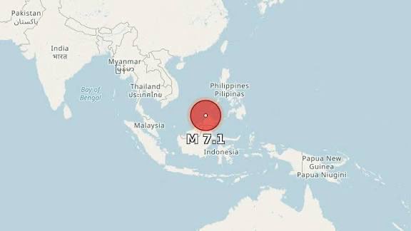 TheBitig's tweet image. 📍 Malezya açıklarında 7.1 şiddetinde deprem.

• Derinlik: 619.8 km (çok derin)
• Merkez: Kota Belud'un 55 km kuzeybatısı
• Tsunami riski: Yok
• Can kaybı: İlk belirlemelere göre yok
Derin kaynaklı olduğu için şiddet yerde hissedilse de büyük yıkım olmadı.