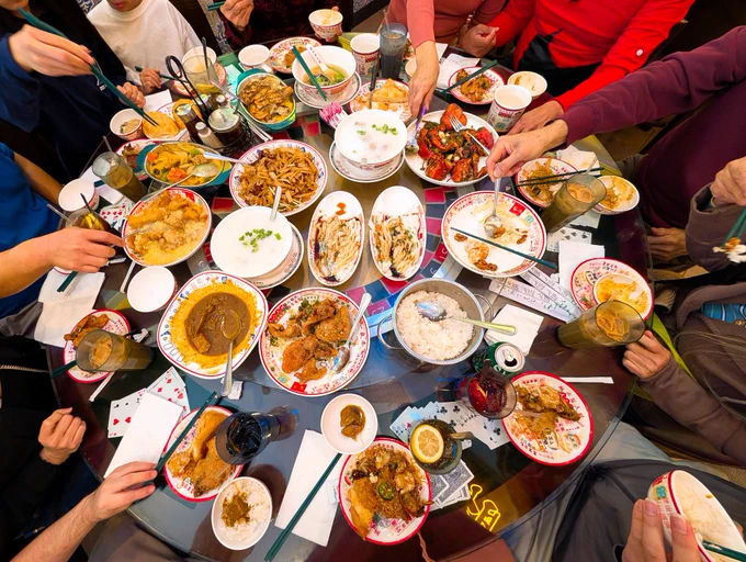 took bf to sunday HK brunch with my loud chaotic cantonese family its not for the weak but hopefully less stressful than the very first time