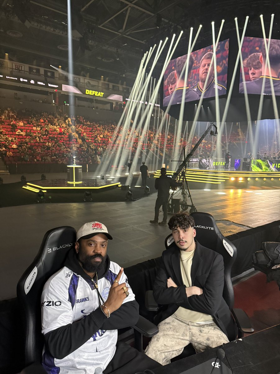 FINALE DU MAJOR CONTRE VITALITY TOUT DE SUITE C'EST TOUT DROITTTTTTTTTT 💚🏆#M8WIN