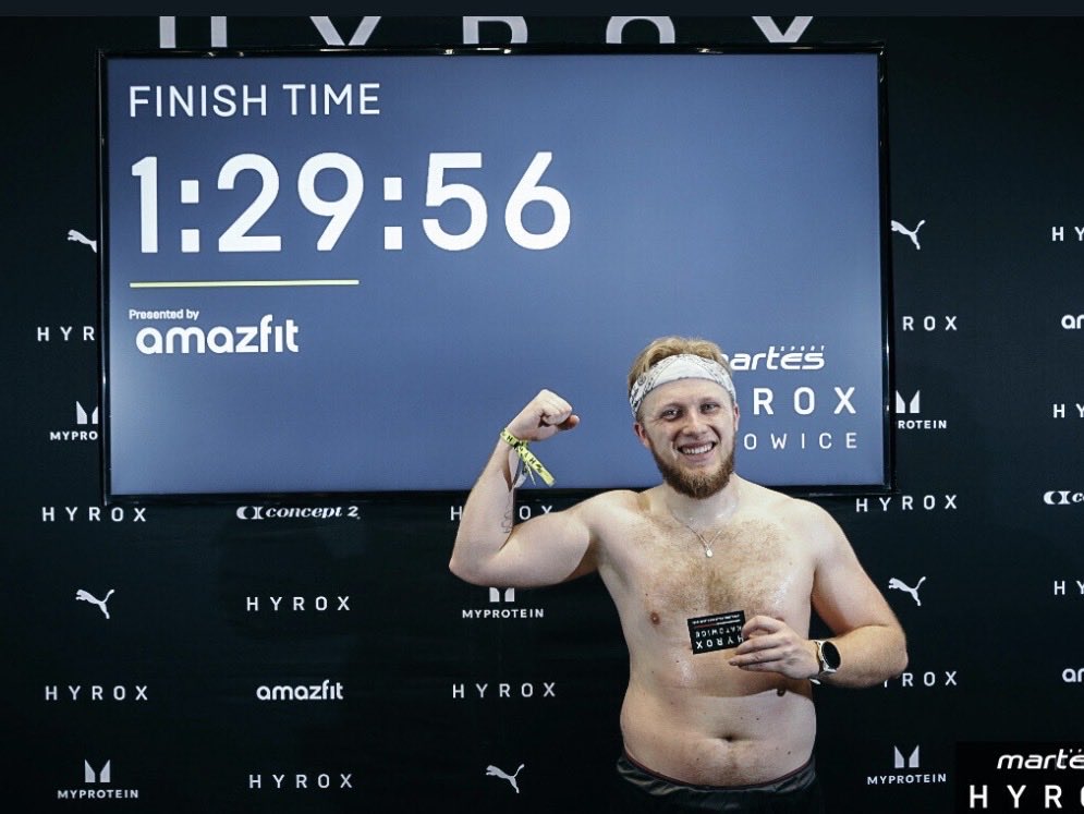 Skizihere's tweet photo. PB ALERT 
Misja Hyrox Katowice zakończony powodzeniem 
Rekord życiowy pobity o 30 minut , 
Klasyczek bo niedosyt ale za to pełny szczęścia że udało się wywalczyć ustalony Target. Dużo potu wylane na treningach zaprocentowało, do zoba do następnego 
#hyrox #hyroxpoland https://t.co/cDKRHly9d3