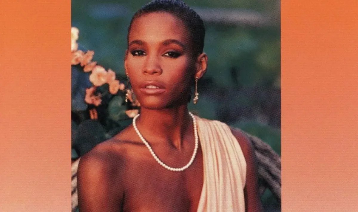 itxdan13's tweet photo. Best-selling debut female albums (pure sales) 📊

#1. "...Baby One More Time" - 27.8 million copies
#2. "Spice" - 25.5 million copies
#3. "Whitney Houston" - 25.4 million copies
#4. "Tracy Chapman" - 25 million copies
#5. "Come Away With Me" - 24.7 million copies https://t.co/gYEGvyIY8k