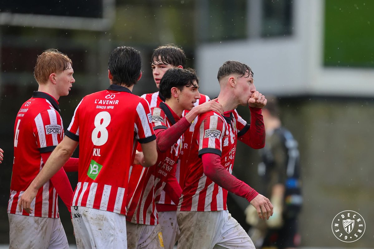 Verdronken in de blessuretijd. 😪☔️

De fotoreportage van SK Roeselare - K.Lyra-Lierse staat online op onze facebook pagina. #roekll

>> facebook.com/share/1AiVfDti…

#kll #lyralierse

📸 Glen Deckers
