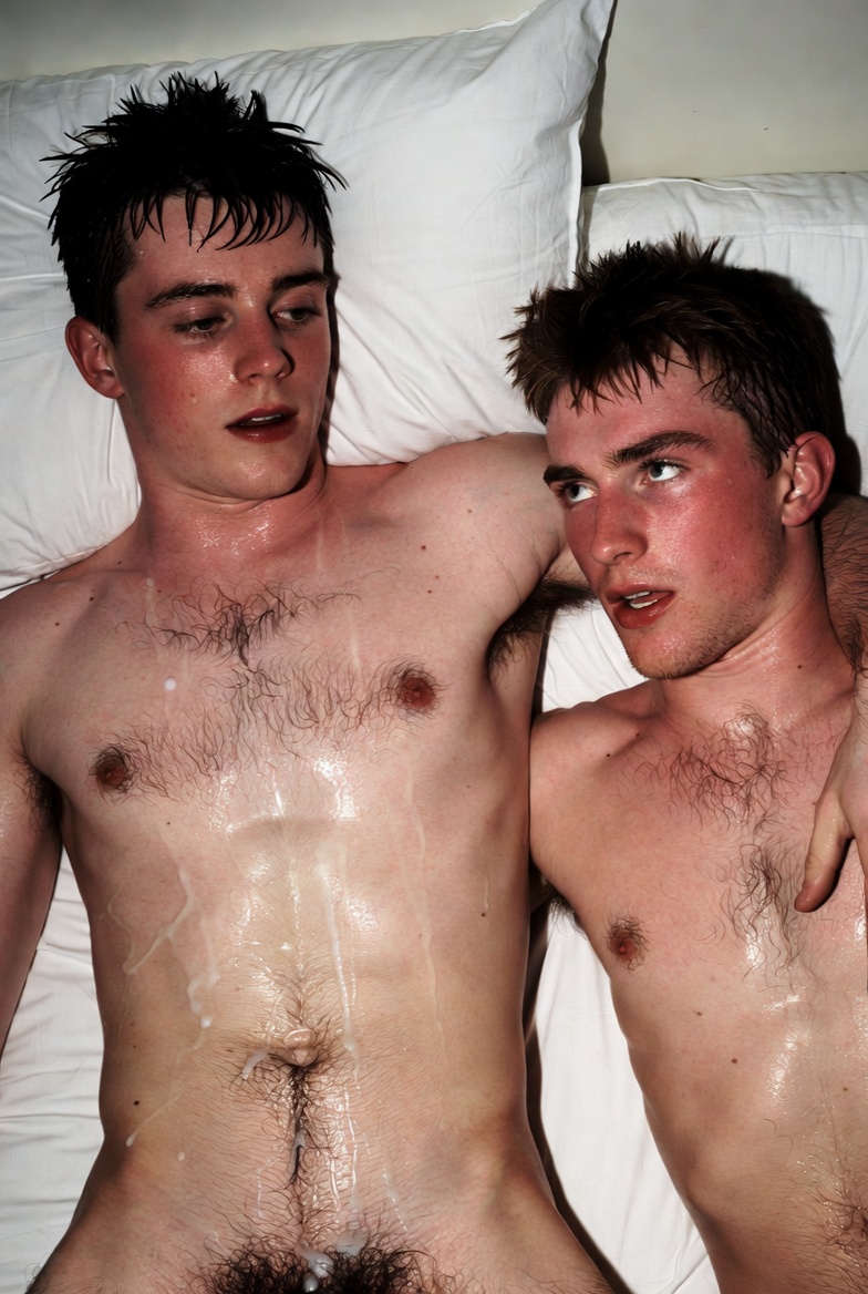 TheGayContent's tweet photo. Follow for more #gay https://t.co/B9sxZnEHex