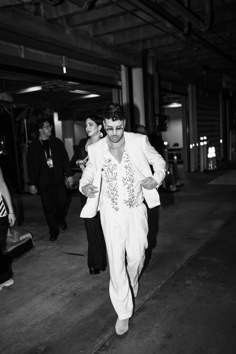 Prince Royce tweet media