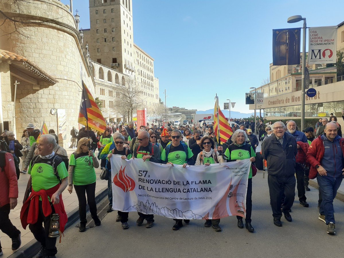 Amics Prada 🎗🎗 🎗🎗 tweet media