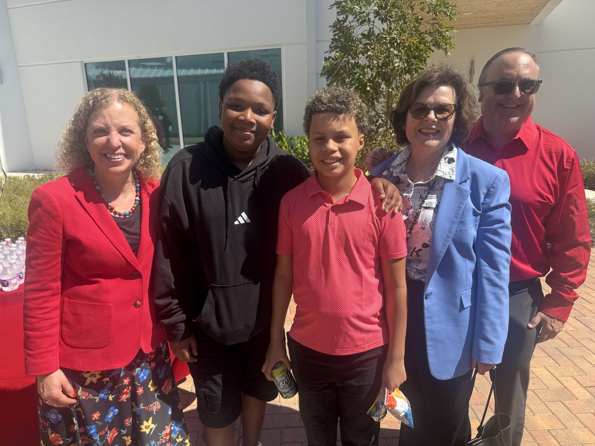 Rep. Debbie Wasserman Schultz tweet media