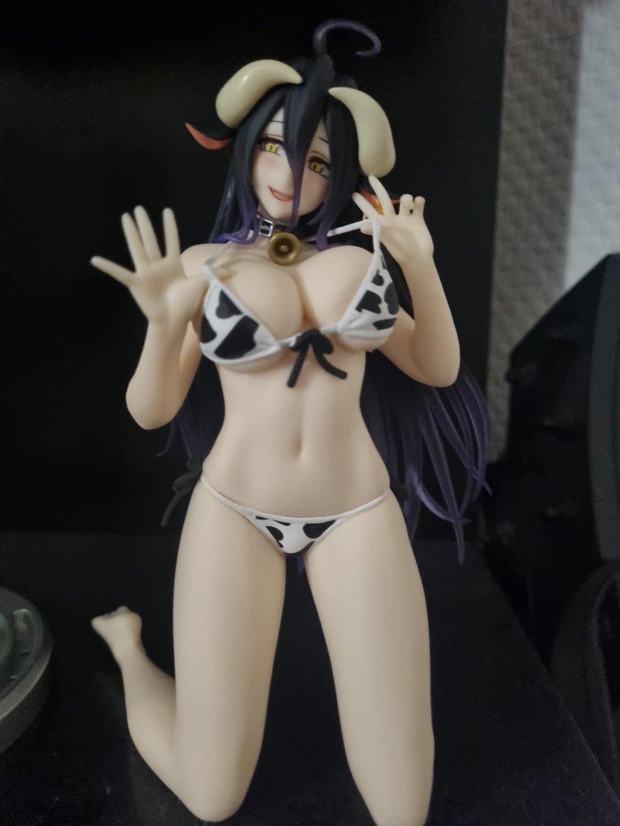 Yrys Lyss tweet media