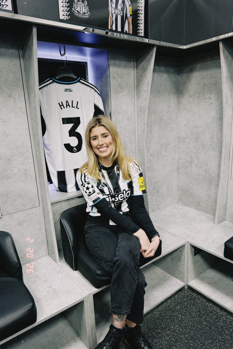 Grace Thompson tweet media