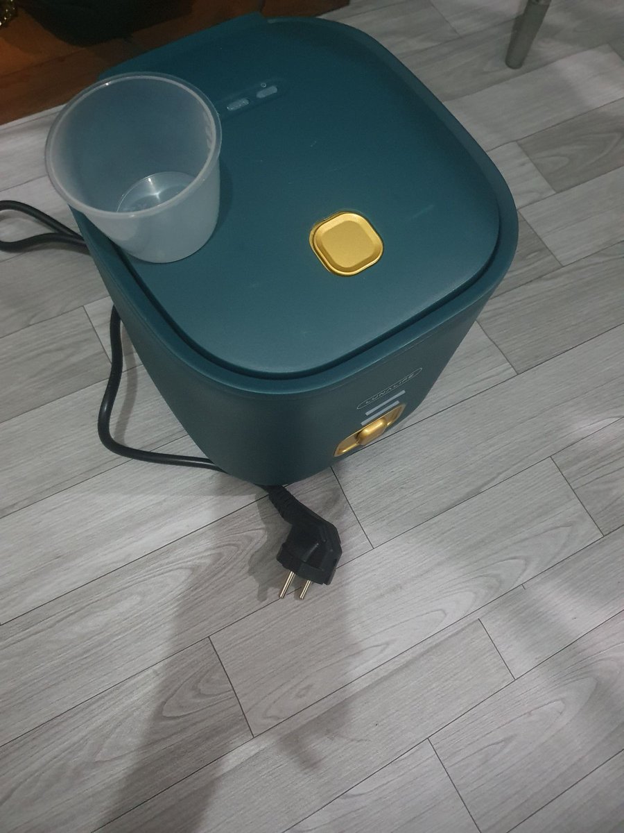 Unpadfess tweet media