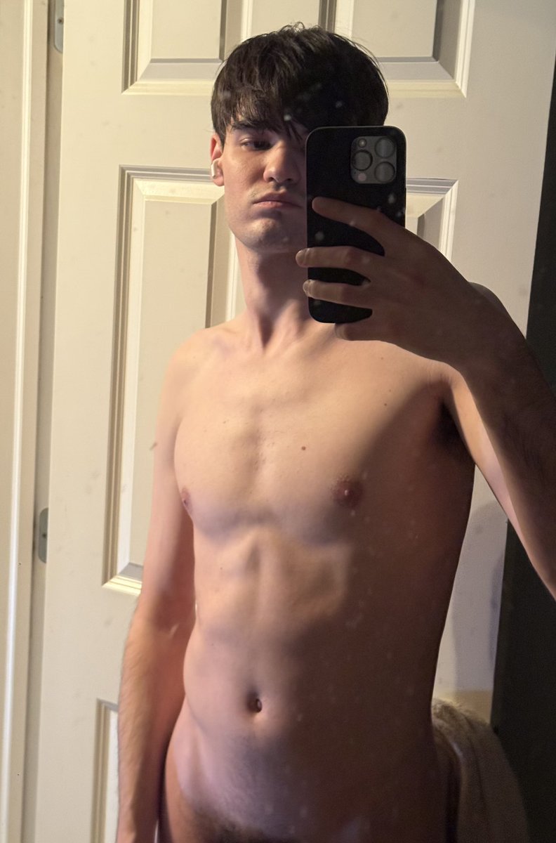 Giant Master Adam tweet media