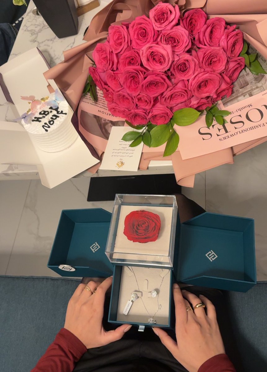 1Nnouff's tweet photo. الحمدلله اللي بلغني هذا اليوم بجانب كل شخص غالي علي ❤️ https://t.co/2nw8aaafaA