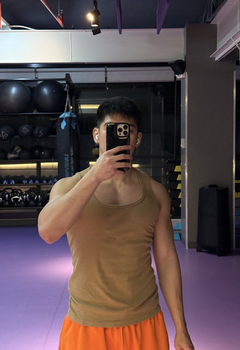 Danyel tweet media