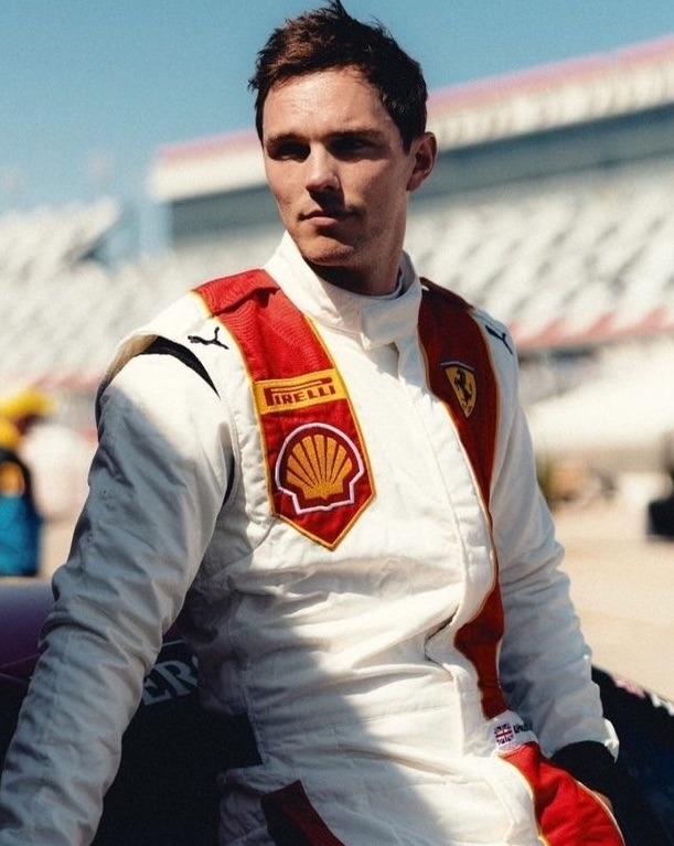 a reminder that David supports Red Bull and Nick supports Ferrari 💙❤️