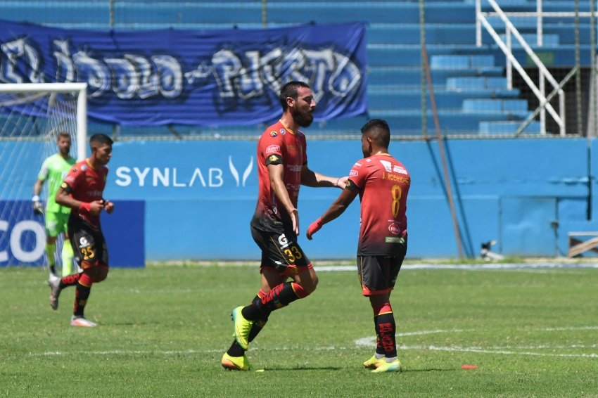 Para mínimamente buscar un empate #DCuenca deberá marcar un gol

Pero.....

El Cuenca no marca en Manta contra Delfín, desde hace casi 6 años, la última vez lo hizo Eric Tovo en un empate 1-1 en 2021

Será romperá la mala racha?