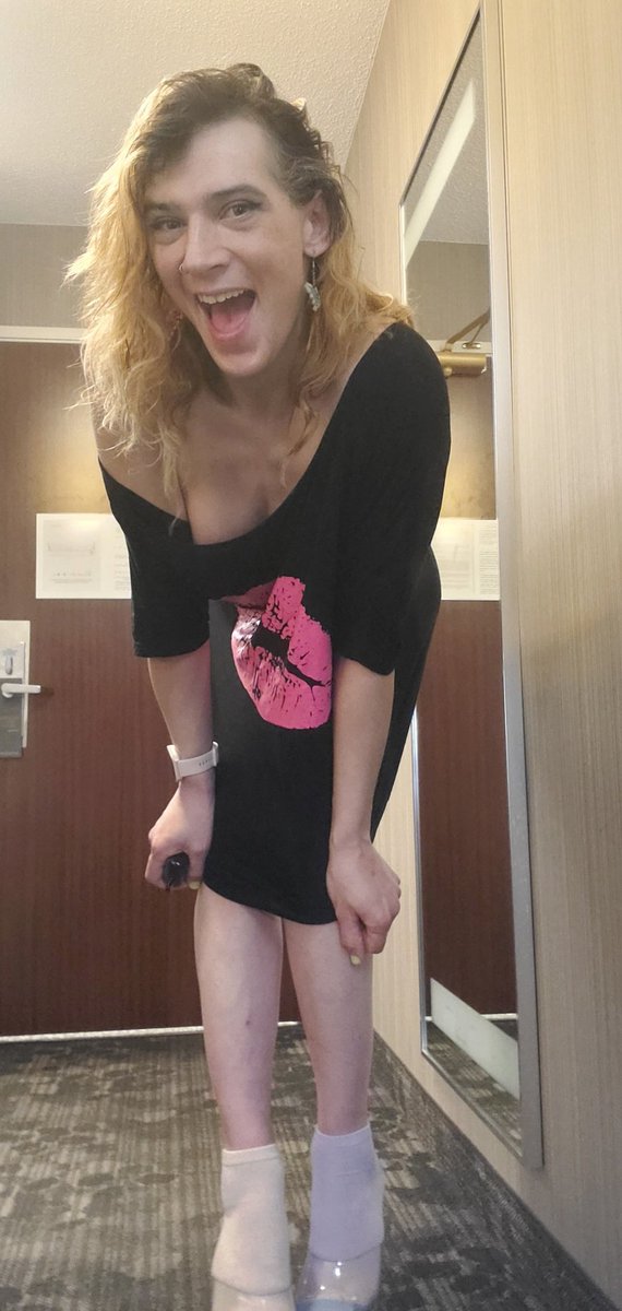 Trannysaurus Rex tweet media