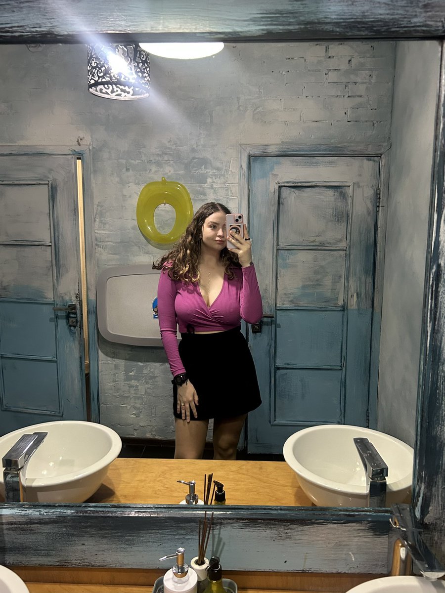 катюшкінс tweet media