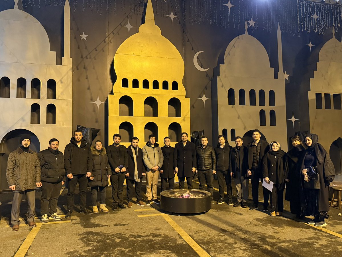 AK Parti İstanbul Gençlik Kolları Sivil Toplum ve Halkla İlişkiler Birimi olarak İl Komisyon toplantımızı verimli bir şekilde gerçekleştirdik.

Aldığımız kararların hayırlara vesile olmasını diliyor, birlik ve gayretle çalışmaya devam ediyoruz.

#akgenclik