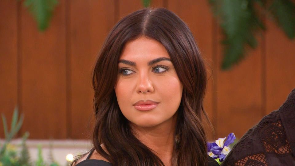womenstitless's tweet photo. the biggest fall from grace in love island history. belle took the “hurricane” moniker &amp; turned it into an exhausting, dragged out watch #loveisland #loveislandallstars #loveislanduk https://t.co/ar9HZWoCXW