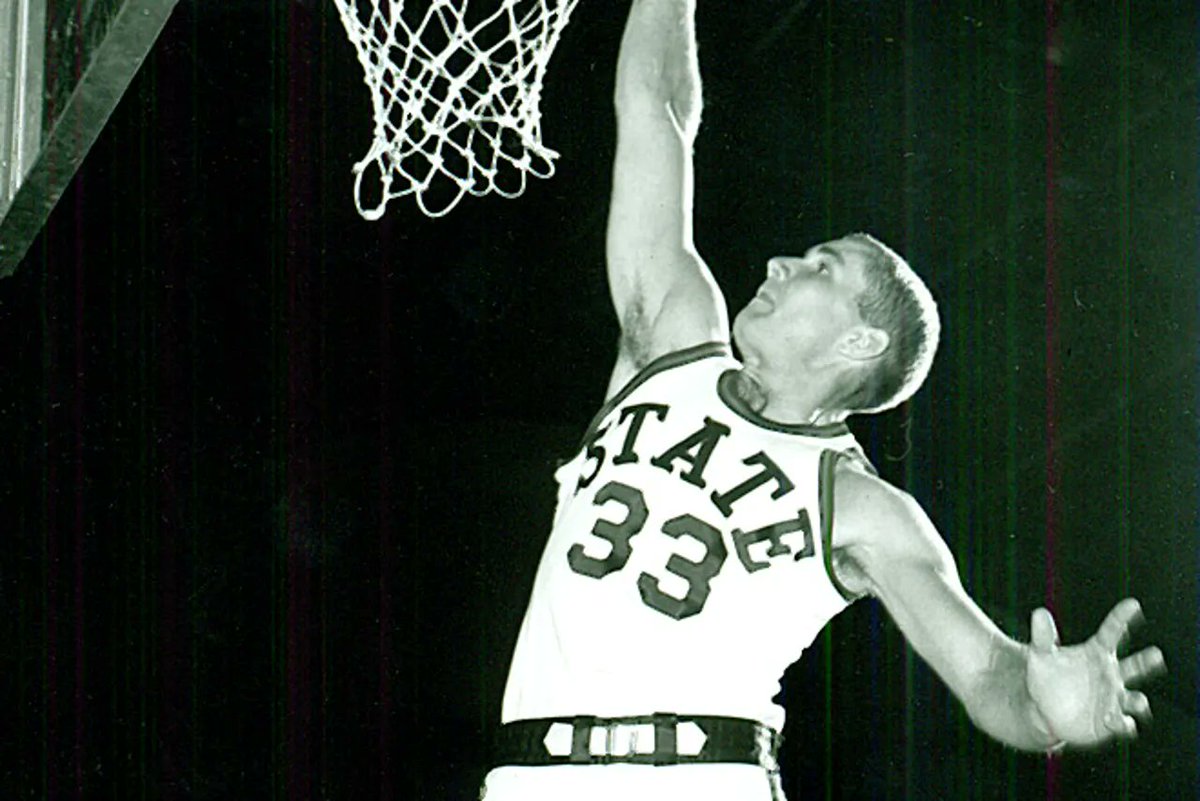 The lasting gift of an athlete who died too young -- my column about Wayne Estes: bit.ly/4rHt4wI