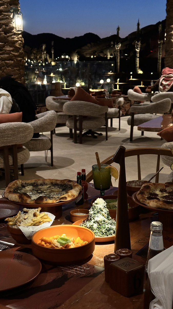 مشاعل عبيد tweet media