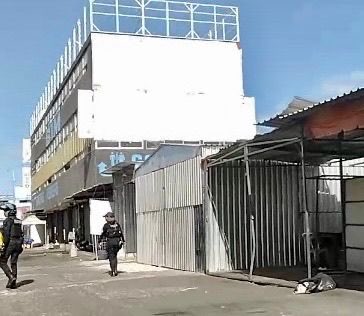 🚔 Refuerzan vigilancia en el Mercado Morelos

Tras reportes de una presunta balacera, autoridades informaron que mantienen presencia en la zona y descartaron algún incidente.

👉 Exhortan a la ciudadanía a mantener la calma y evitar difundir información falsa.