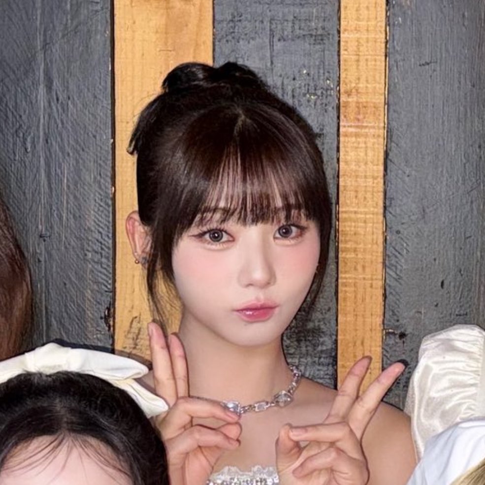 peachfu2z's tweet photo. 진짜 세상에서 제일 예쁘시네… https://t.co/Deeri6q1ui