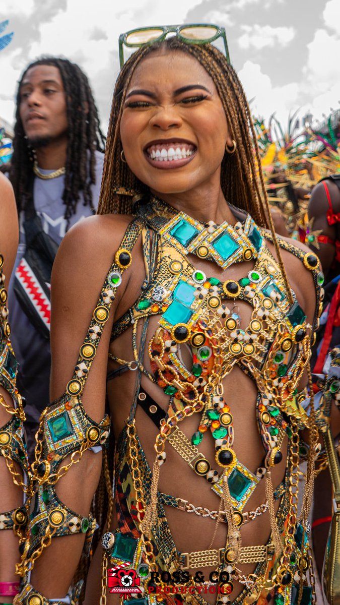 Ross & Co Productions tweet media