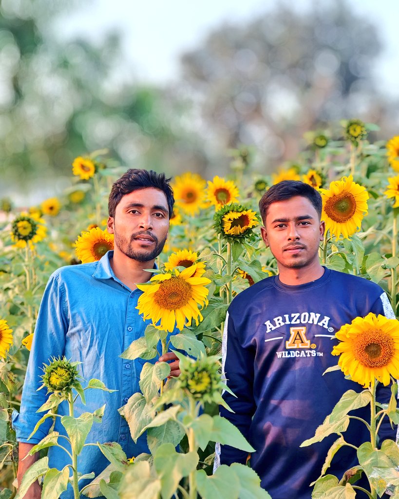 jasimuddin66442's tweet photo. ছোট ভাই ❤️‍🩹
📸🌻 https://t.co/PdDvXIOQlm