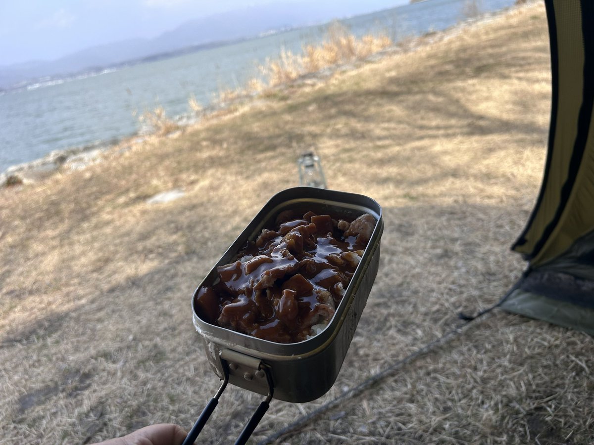 mslc7077's tweet photo. 昼ご飯食べたら撤収開始。
昨晩の雨で濡れた幕もほぼ乾燥でけた！ https://t.co/OZVC157u4d