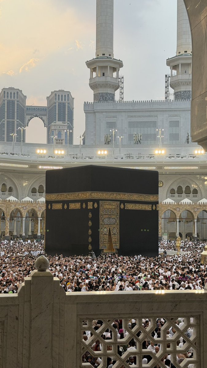 #RamadanKareem 🤲 hope everyone is having a blessed month 😇