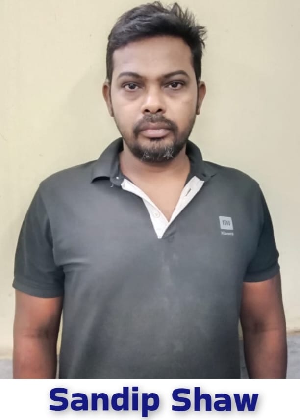 কিশোরীর অদম্য লড়াইয়ের জিত, এক বছরের মধ্যে যাবজ্জীবন সম্ভাব্য হত্যাকারীর

এই প্রথম। এমন ঘটনা তাঁর সংক্ষিপ্ত চাকরিজীবনে এর আগে দেখেননি চিৎপুর থানার সাব-ইনস্পেকটর সৌরভ রায়। অচৈতন্য এক কিশোরী। গলার গভীর ক্ষত থেকে অঝোরে রক্ত ঝরছে। শুধু ধারালো অস্ত্রের আঘাতই নয়, শ্বাসরোধ করেও যে