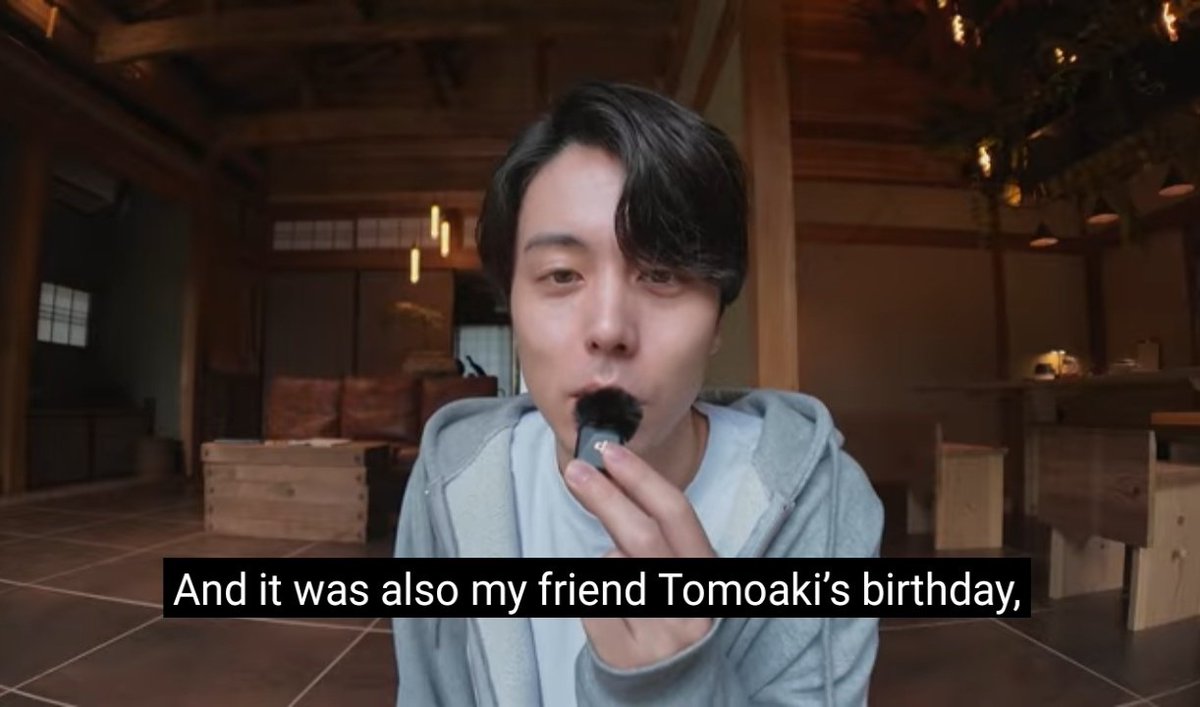 hbharu7's tweet photo. Hiroya made his YouTube channel and he was asked how he spent his valentine's day? He said he spent it with Tomoaki since it was his birthday and he ended up super drunk, hugging Tomoaki on the street while crying😂😂😂
#Hiroya #Tomoaki #TomoakiHiroya #TheBoyfriendSeason2 https://t.co/xoZIhxVXa0