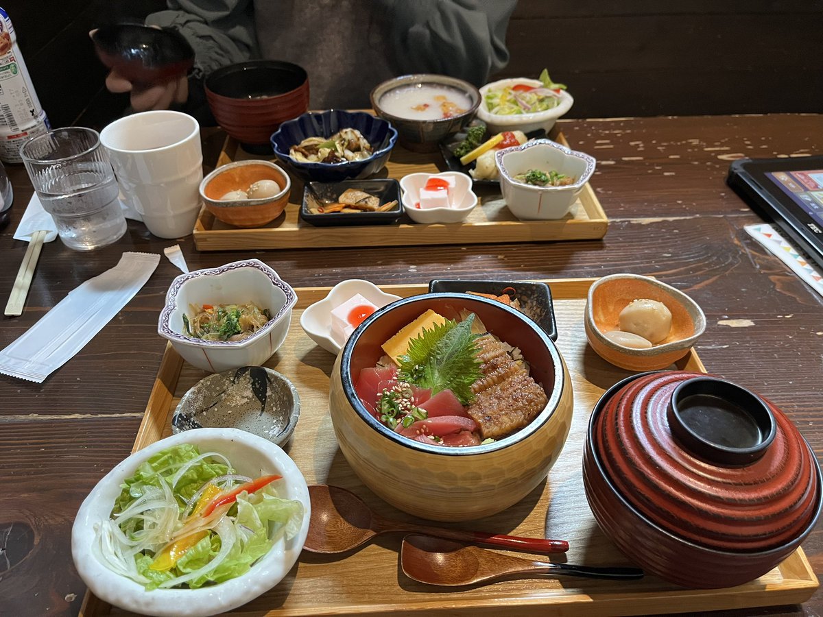 ryo___zn8's tweet photo. 妻とランチ https://t.co/mSVg6SYS46