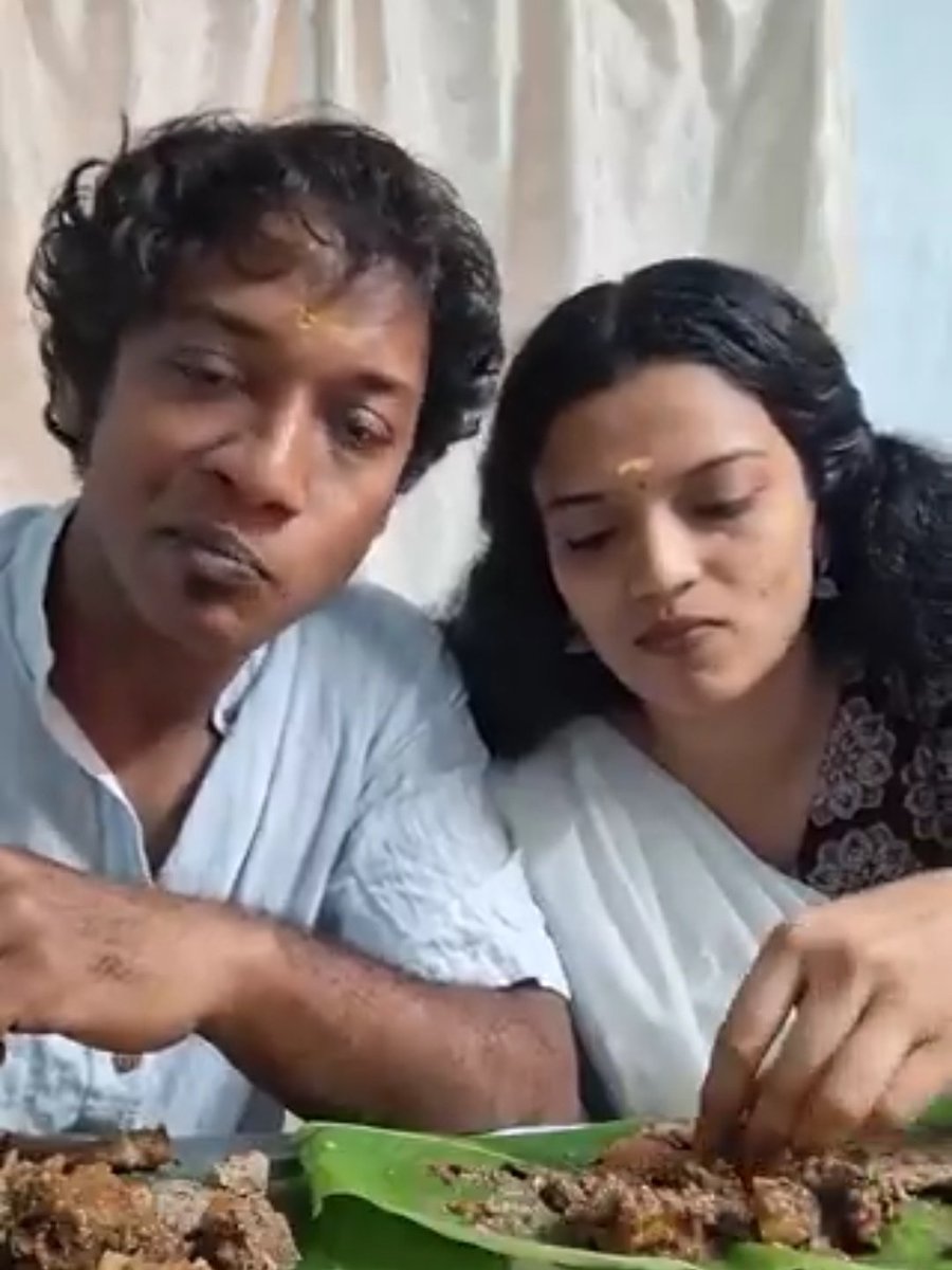 Malabar chads without beef vs Beef eating clowns 🤡
All that beef regressed them into a profoundly svbhuman dasyu phenotype.